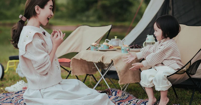 La check-list camping en tente famille : ce qui fait vraiment la différence